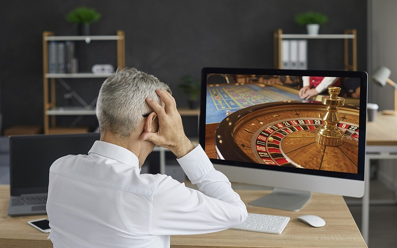 Losing ONline Roulette Player